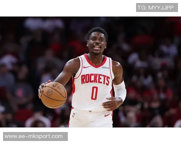 阿隆霍勒迪挺身而出助队续写连胜传奇展现职业精神与团队力量