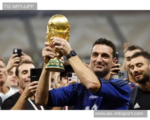 斯卡洛尼谈苏莱在阿根廷国家队的关注与年轻球员的共同挑战