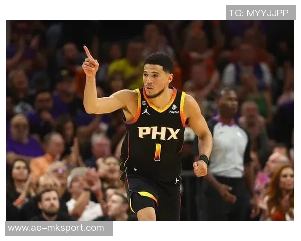 太阳老板称布克在困难时刻坚定支持我展现球队核心价值